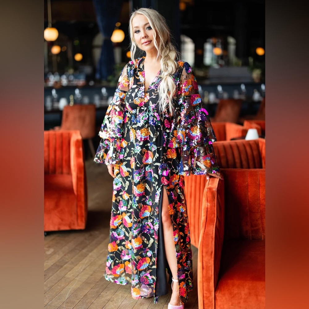 COLETTE LONG SLEEVE MAXI DRESS - CHARMED